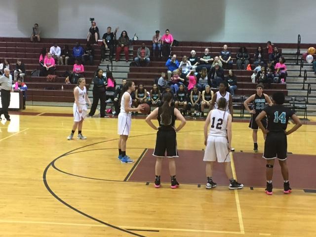 Girls basketball defeats Sunlake, qualifies for Districts
