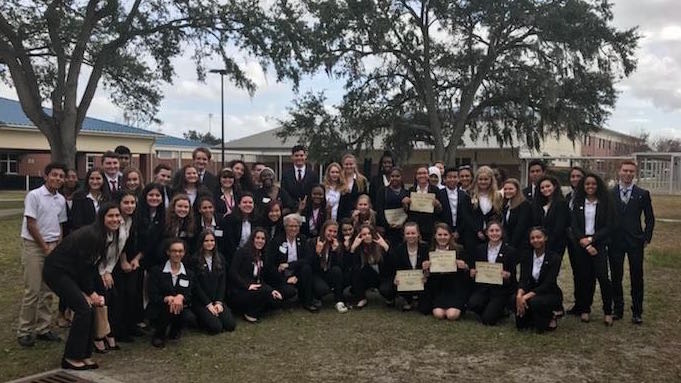 HOSA+students+at+the+Regional+Competition