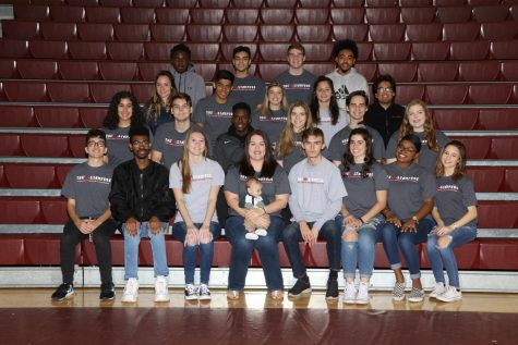 The 2018-2019 newspaper staff. 