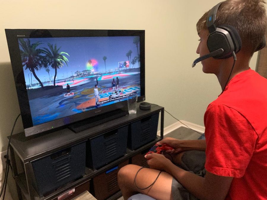 Wiregrass Student, Aidan Ettouati playing "NBA 2k21" for the first time. 