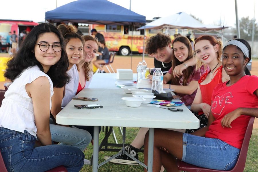 Wiregrass students gathered to eat during the festival.