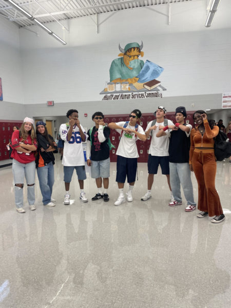 Wiregrass students show off their favorite decades through fashion for Throwback Thursday